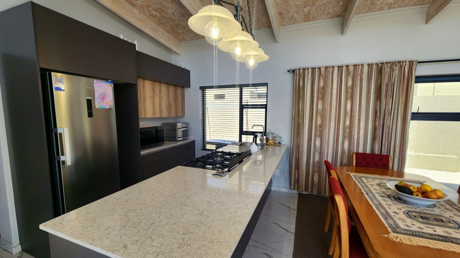 3 Bedroom Property for Sale in Hartenbos Heuwels Western Cape
